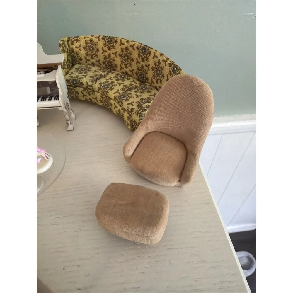 Vintage 20 Piece Lot of Ideal Petite Princess & Dollhouse Furniture Couch Chairs